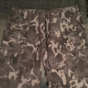 Ladies camo pants